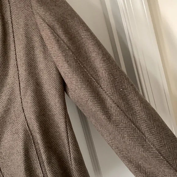 NWT BANANA REPUBLIC Wool Blend Herringbone Ruffles Asymmetrical Jacket Size 8P